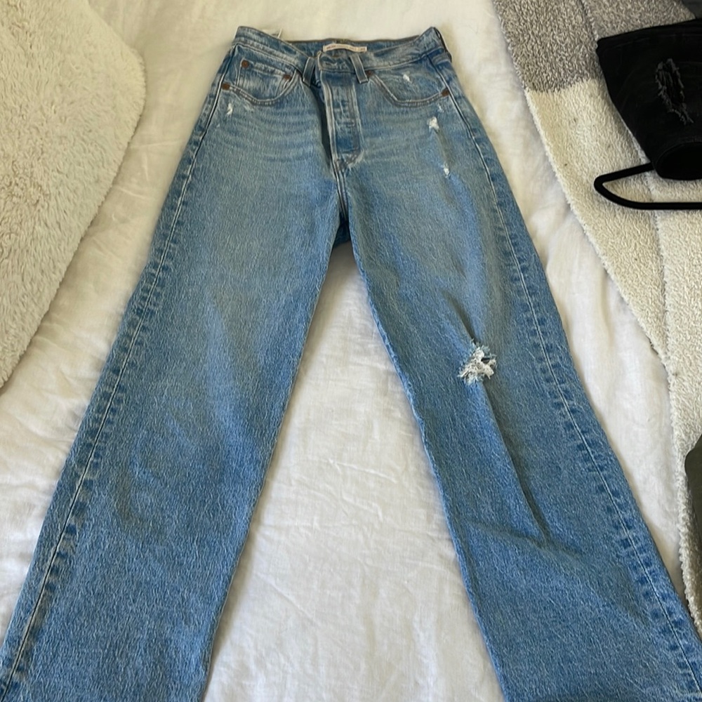 Levi Ribcage Straight Ankle Jeans